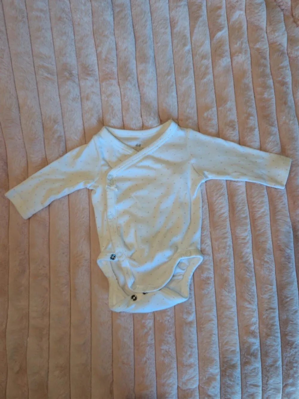 6 Piece Newborn Baby Girl Bodysuit Lot Mixed Brands